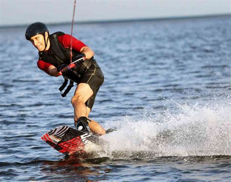 Water skiing service